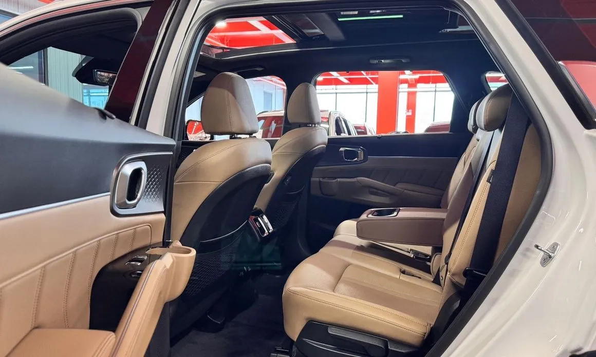 Kia Sorento — фото 10