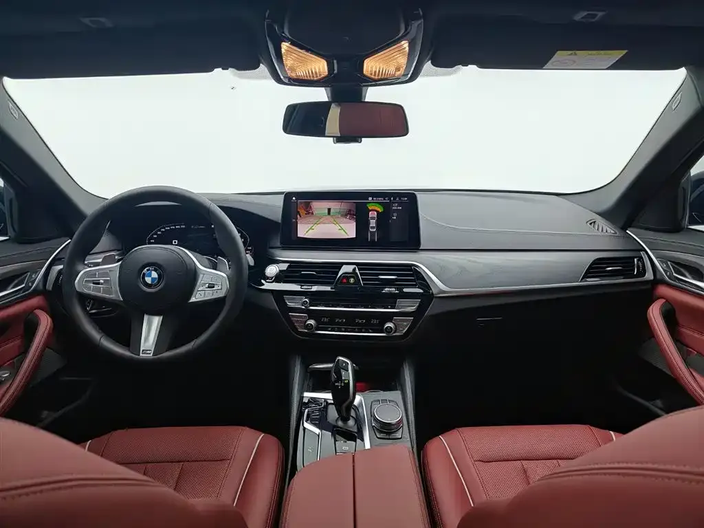 BMW 5 Series — фото 10