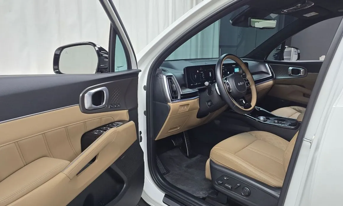 Kia Sorento — фото 7