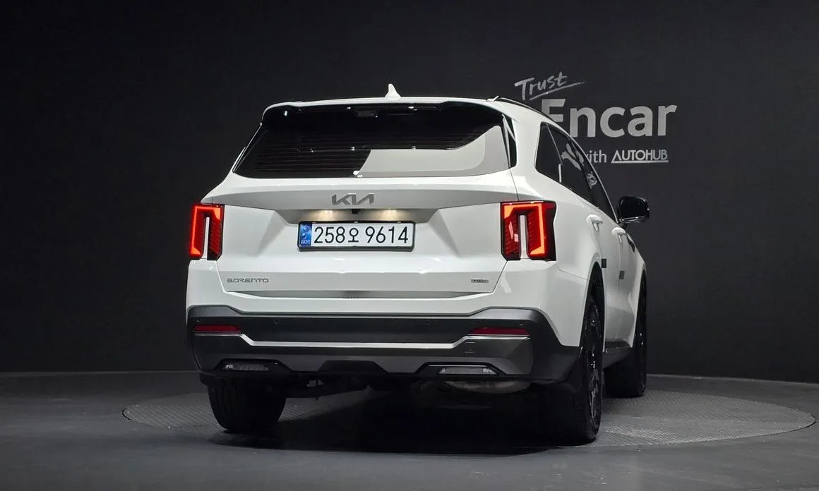 Kia Sorento — фото 4