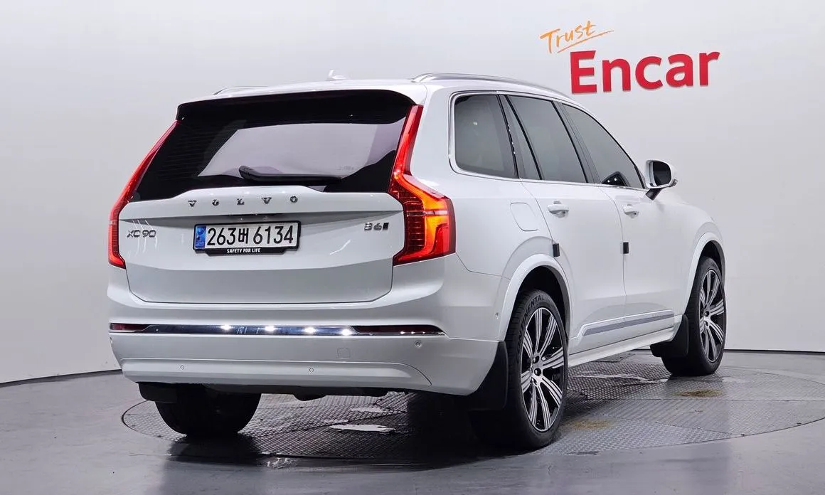Volvo XC90 2024 из KR, фото 4
