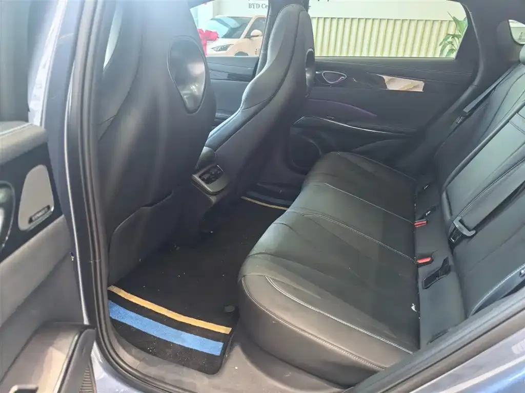BYD Seal — фото 2