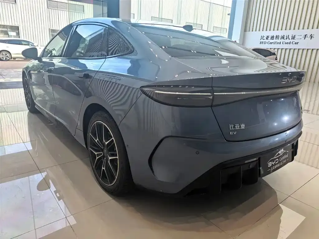 BYD Seal — фото 4