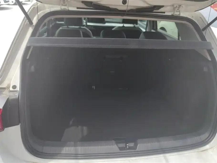 Volkswagen Golf 2022 из CN, фото 6