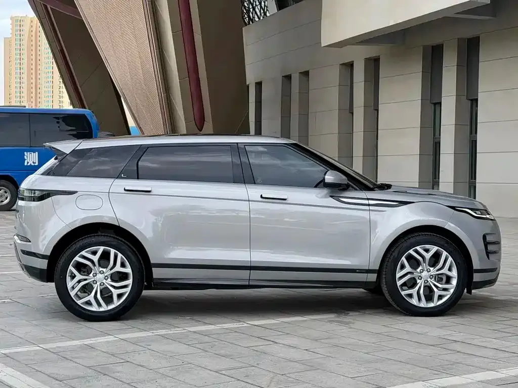 Land Rover Evoque — фото 3