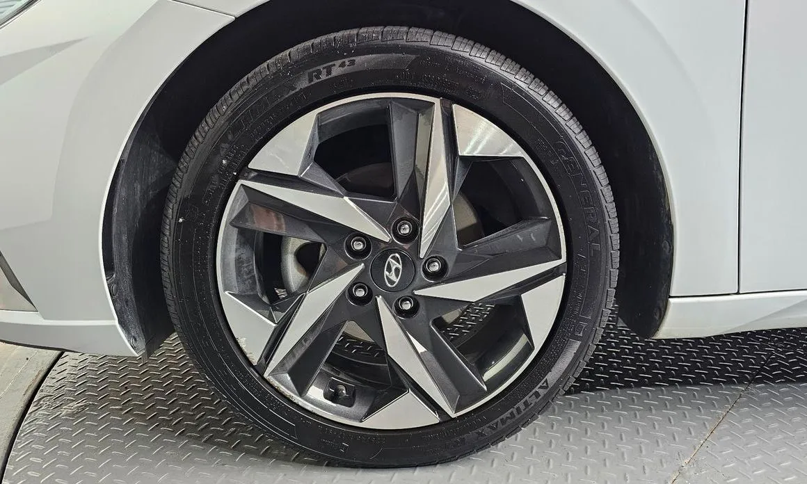 Hyundai AVANTE — фото 6