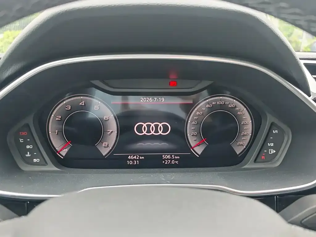 Audi Q3 — фото 5