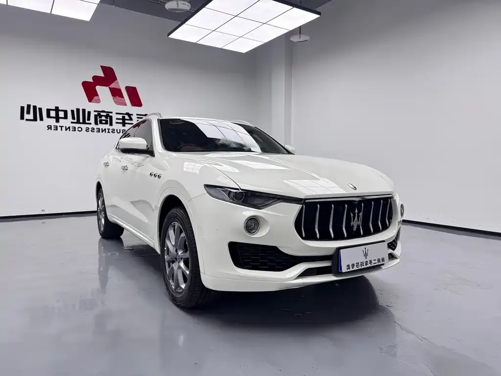 Maserati Levante — фото 3