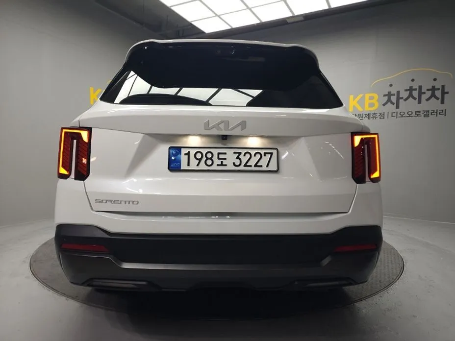 Kia Sorento — фото 2