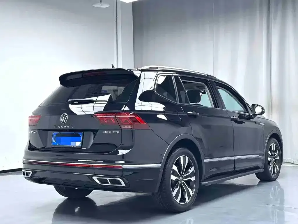 Volkswagen Tiguan L — фото 7