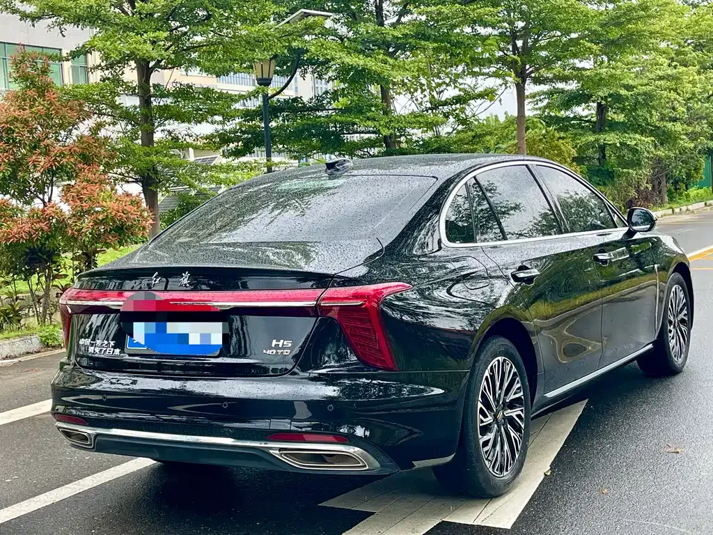 Hongqi H5 — фото 5
