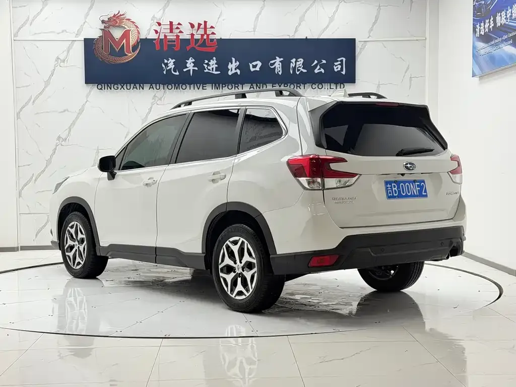 Subaru Forester 2022 из CN, фото 8
