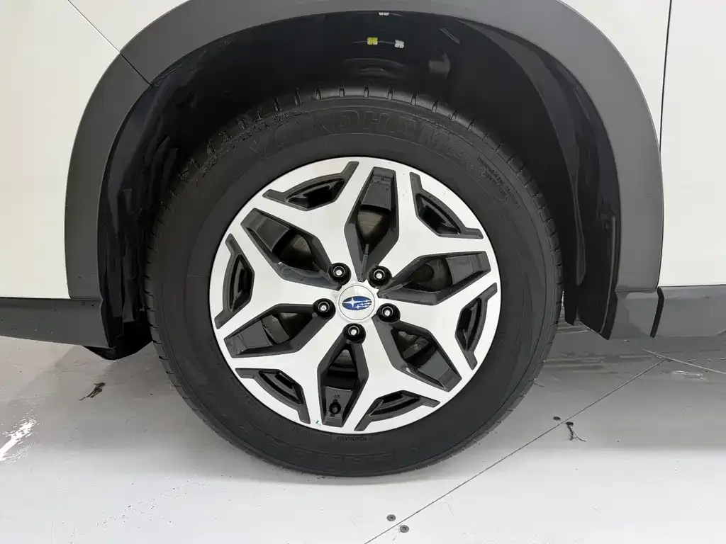 Subaru Forester 2022 из CN, фото 10