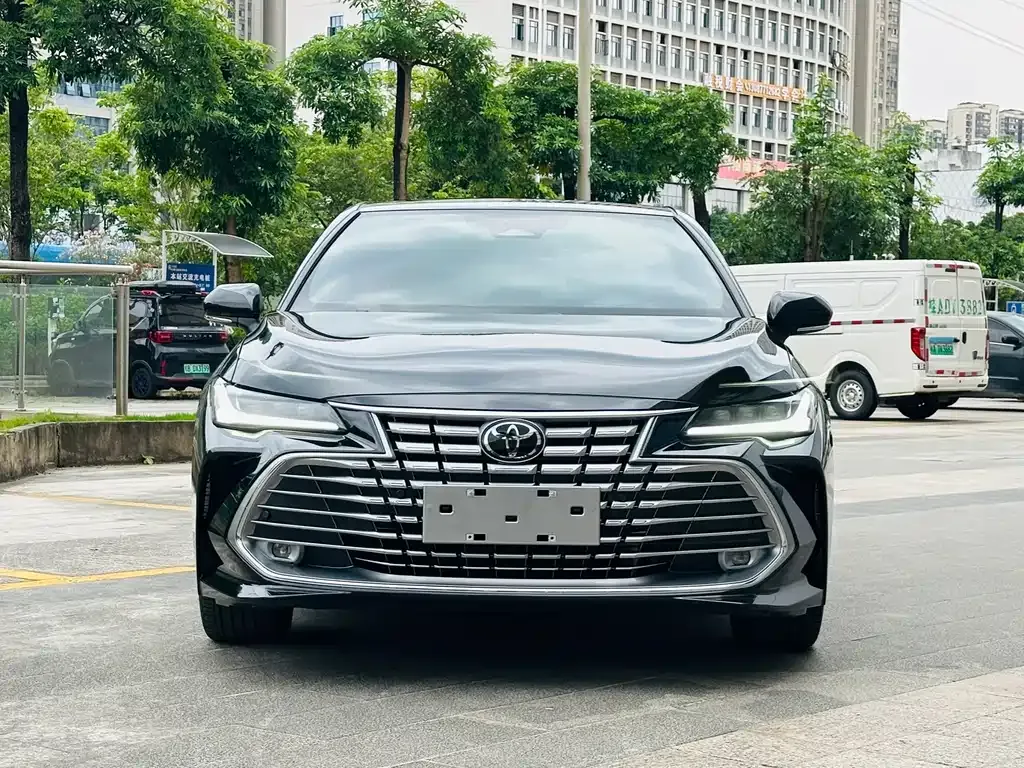 Toyota Avalon — фото 10