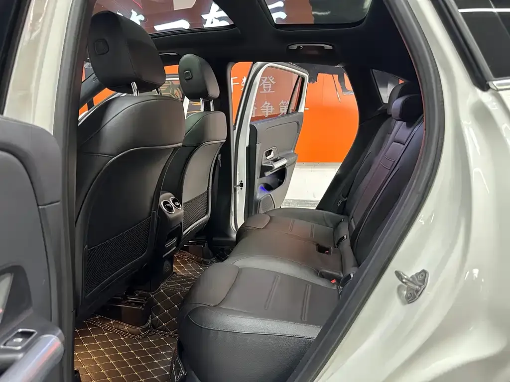Mercedes-Benz GLA — фото 9