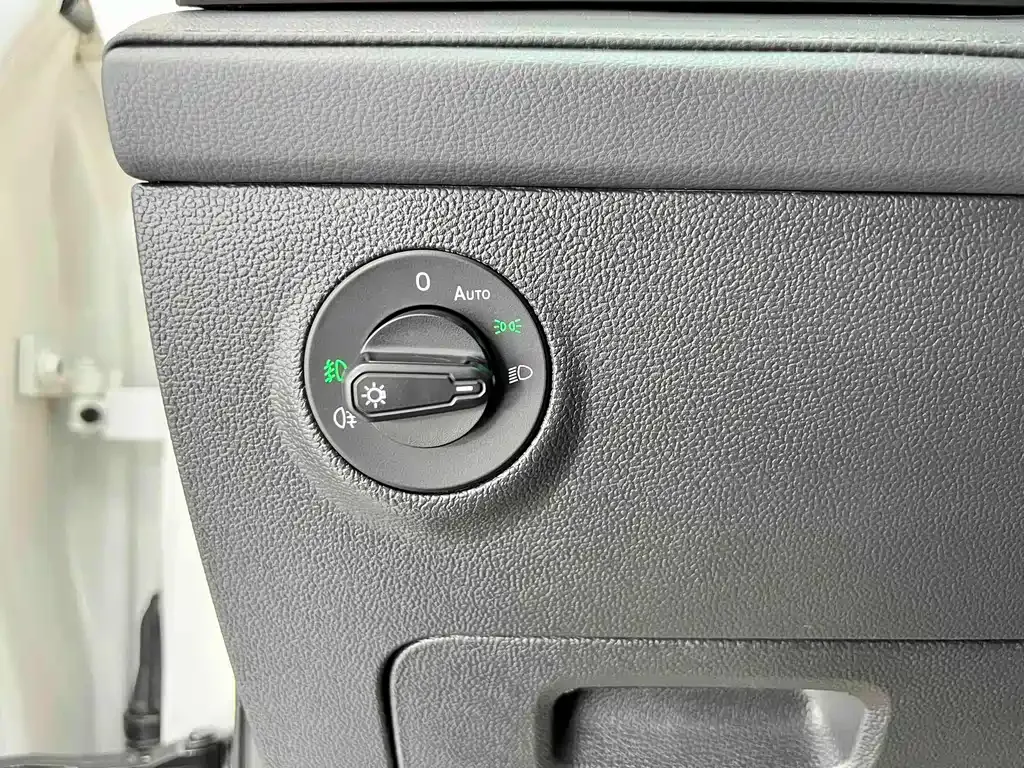 Volkswagen Tharu — фото 10