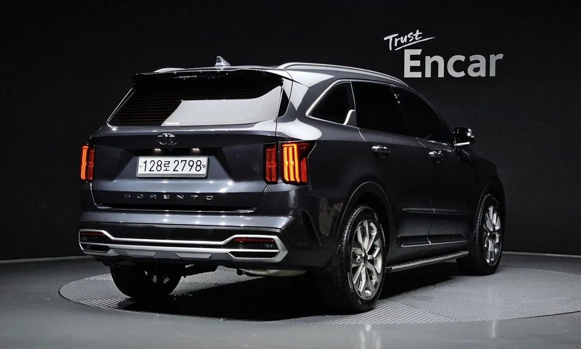 Kia Sorento — фото 4