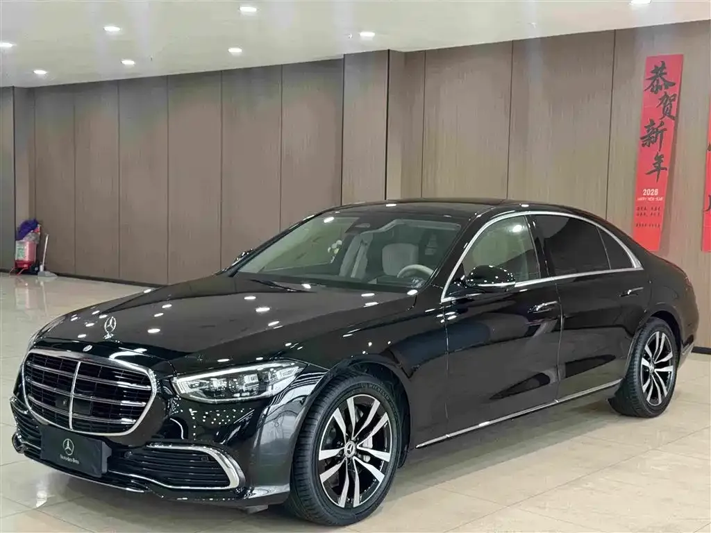 Mercedes-Benz S-Class — фото 1