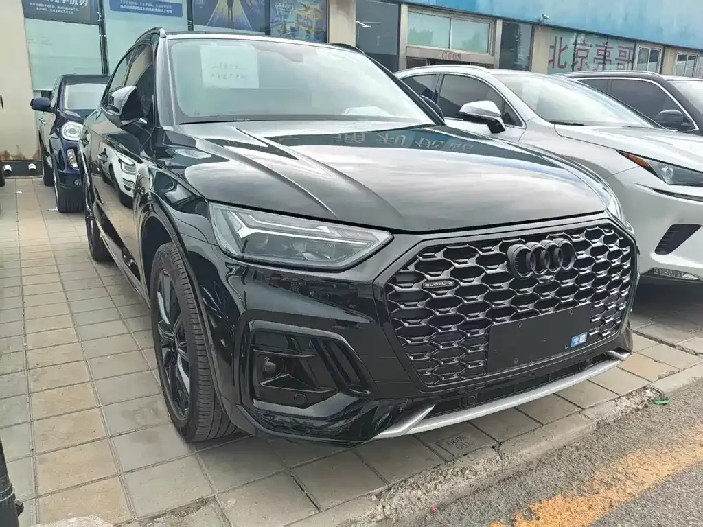 Audi Q5L Sportback — фото 6