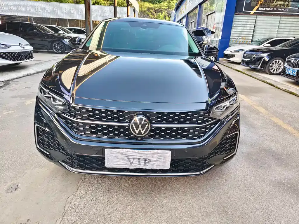 Volkswagen Passat — фото 8