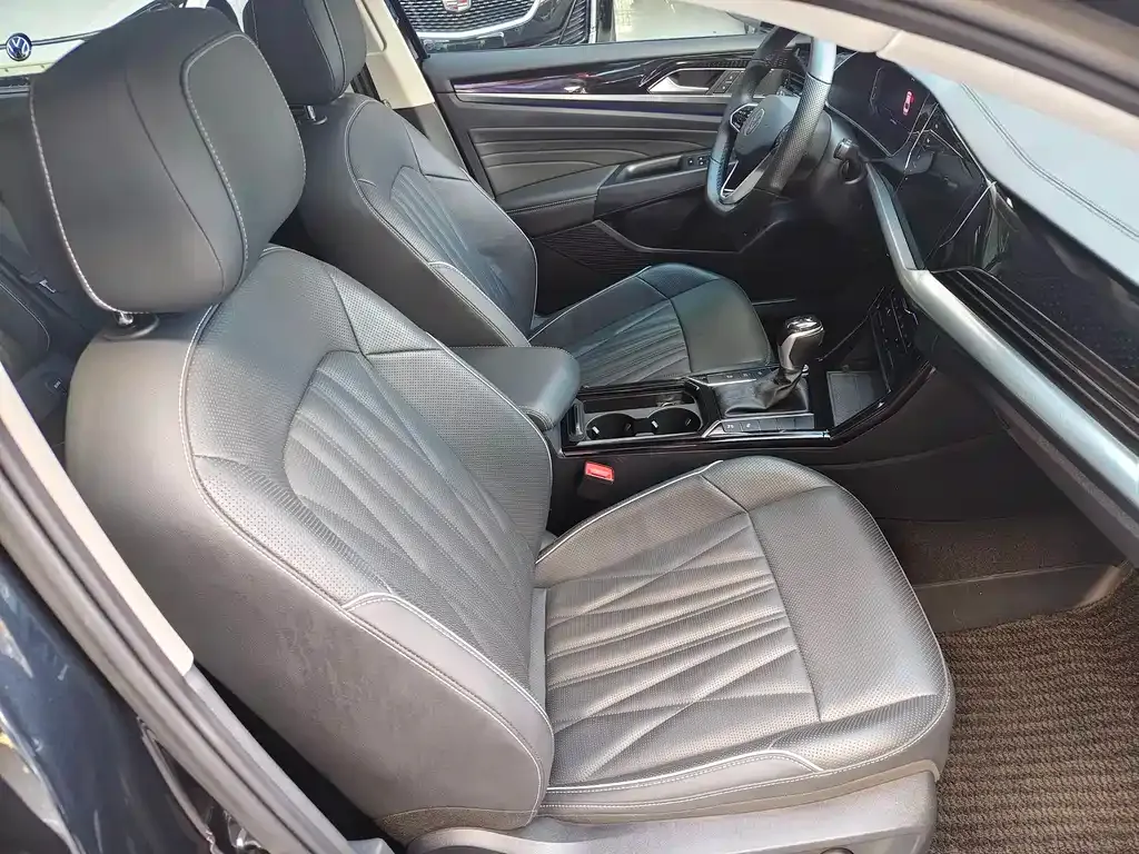 Volkswagen Passat — фото 7