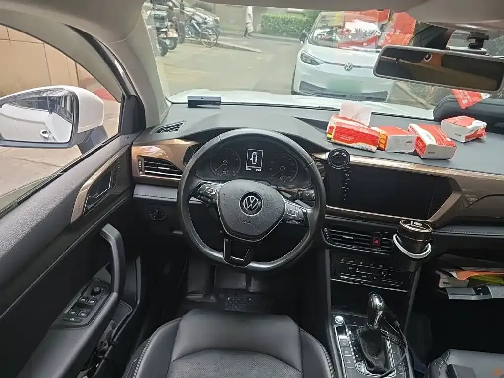 Volkswagen Tharu — фото 7