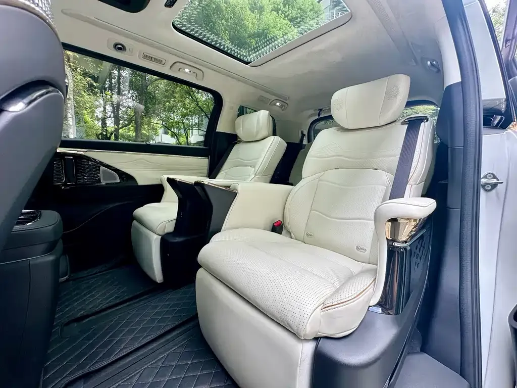 GAC Motor Trumpchi E9 — фото 3