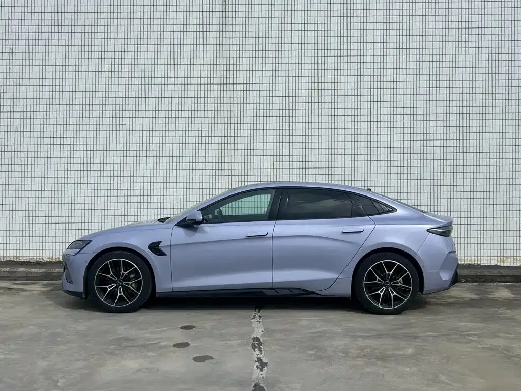 BYD Seal — фото 8