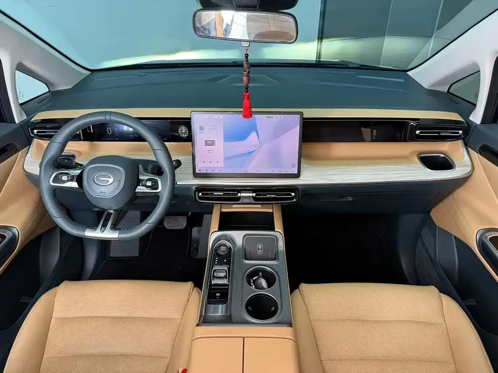 GAC Motor Trumpchi E8 — фото 5