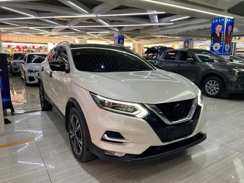 Nissan Qashqai — фото 10