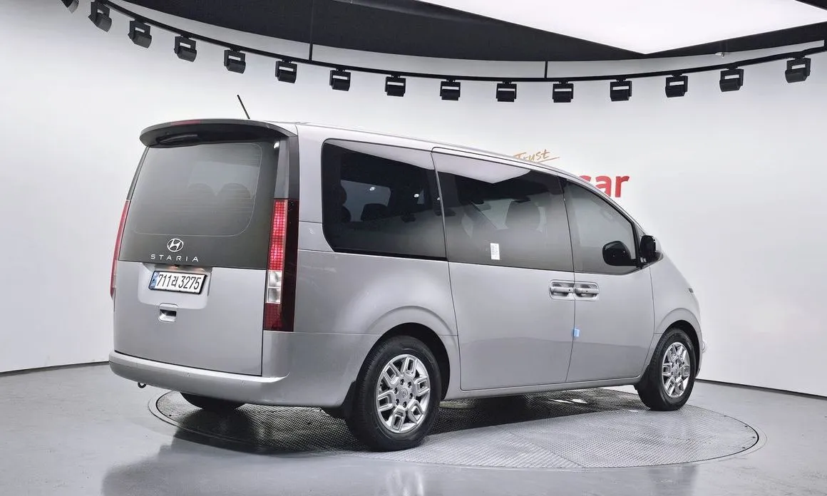 Hyundai Staria — фото 4