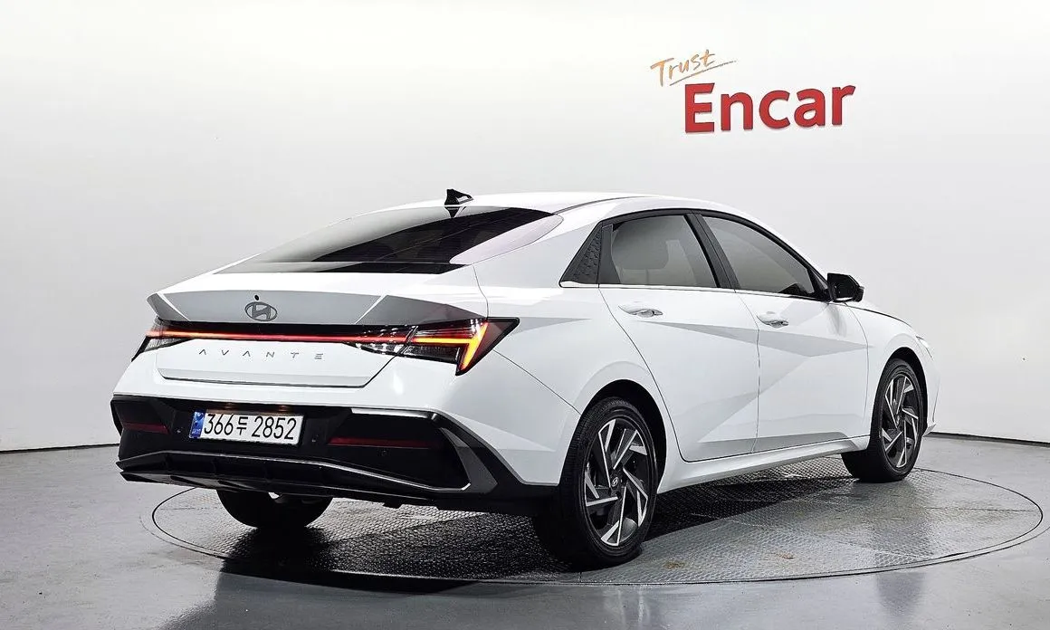 Hyundai AVANTE — фото 5