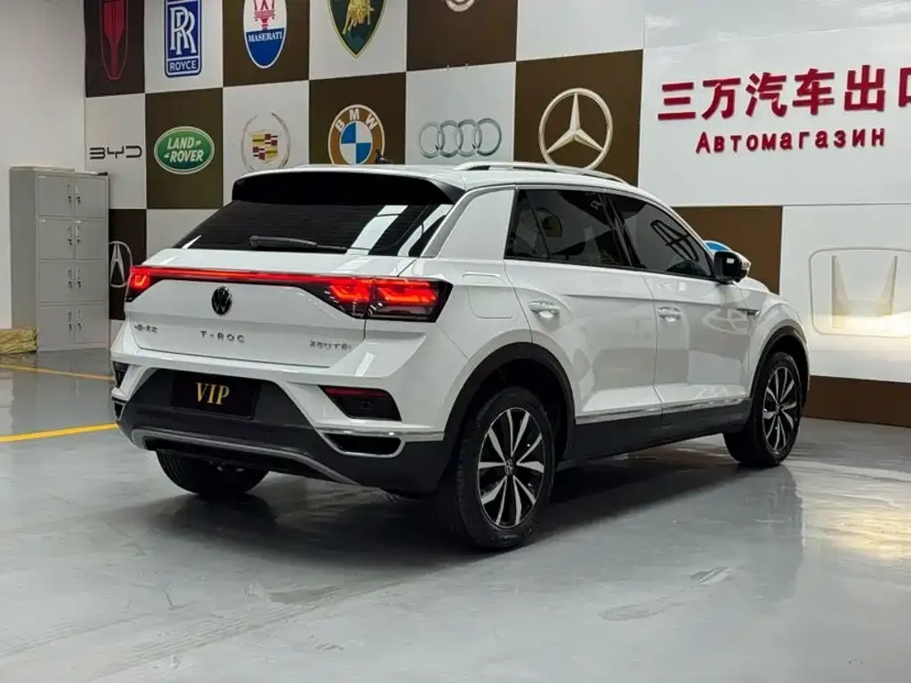 Volkswagen T-Roc — фото 3