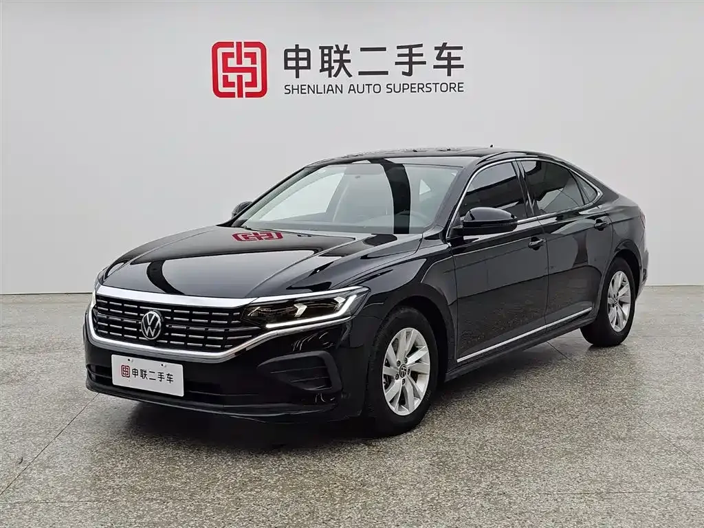 Volkswagen Passat — фото 1