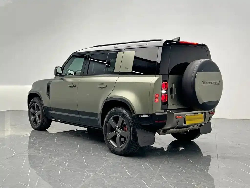 Land Rover Defender — фото 7