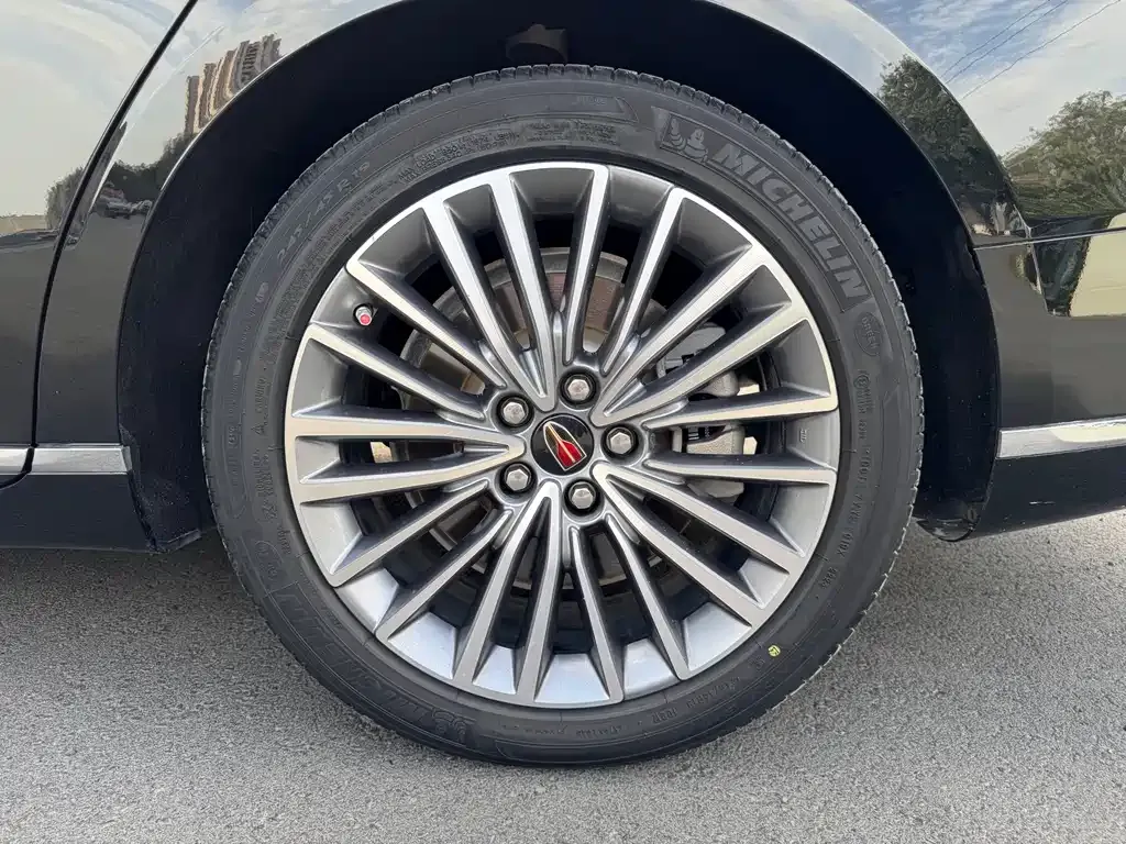 Hongqi H9 — фото 4