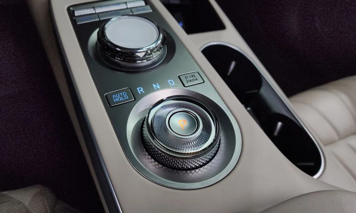 Genesis GV70 — фото 4