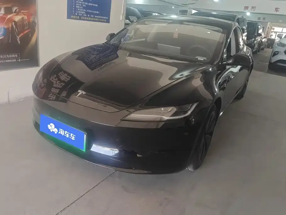 Tesla Model 3 — фото 1