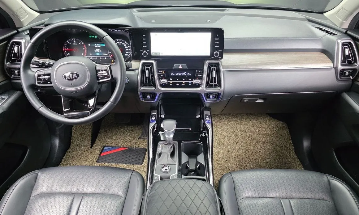 Kia Sorento — фото 5