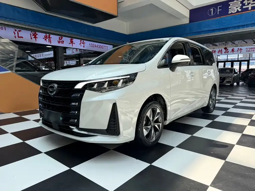 GAC Motor Trumpchi M6 — фото 1
