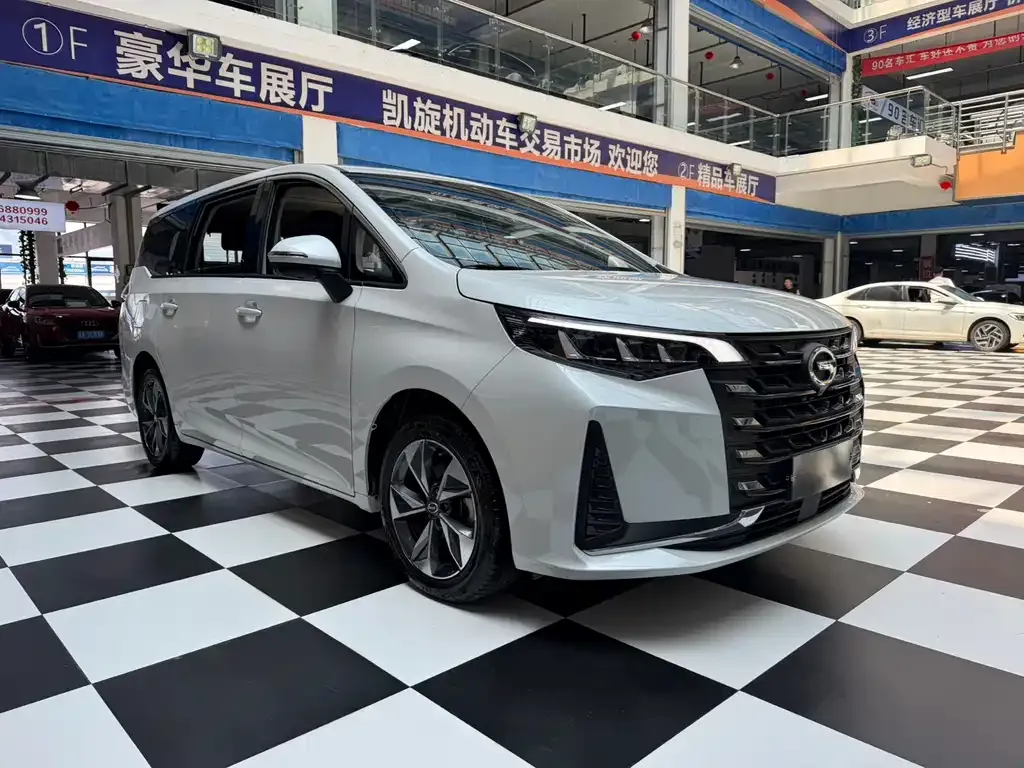 GAC Motor Trumpchi M6 — фото 10
