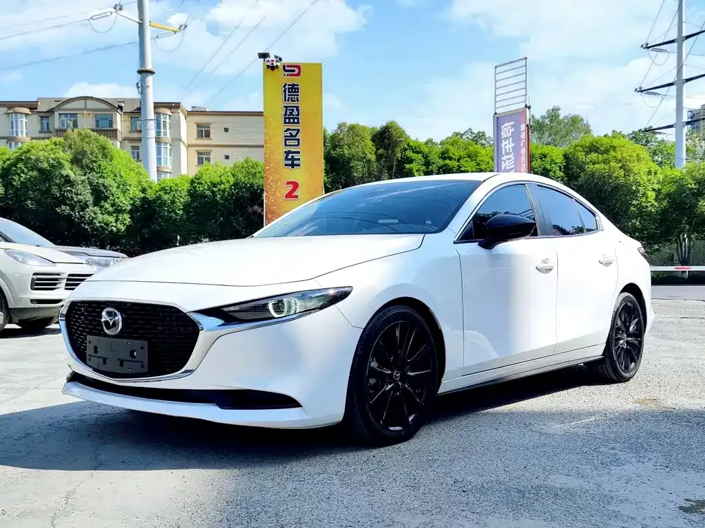 Mazda 3 Axela — фото 1