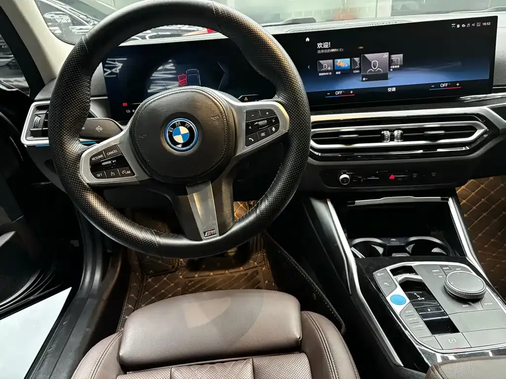 BMW i3 — фото 10