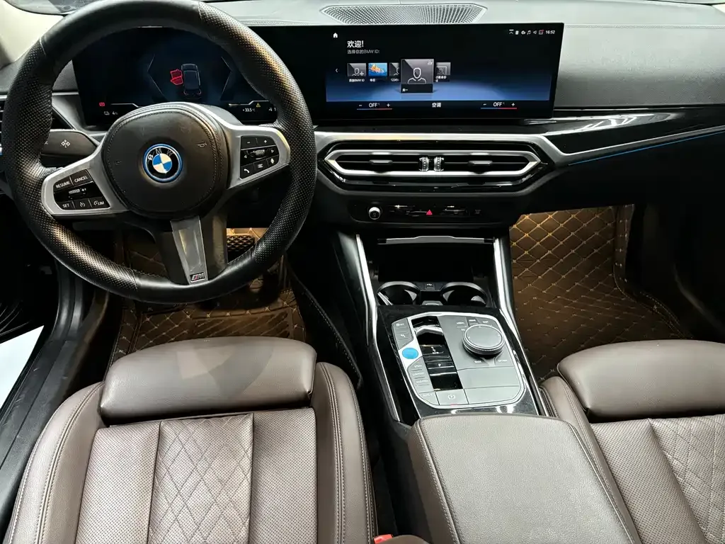 BMW i3 — фото 9