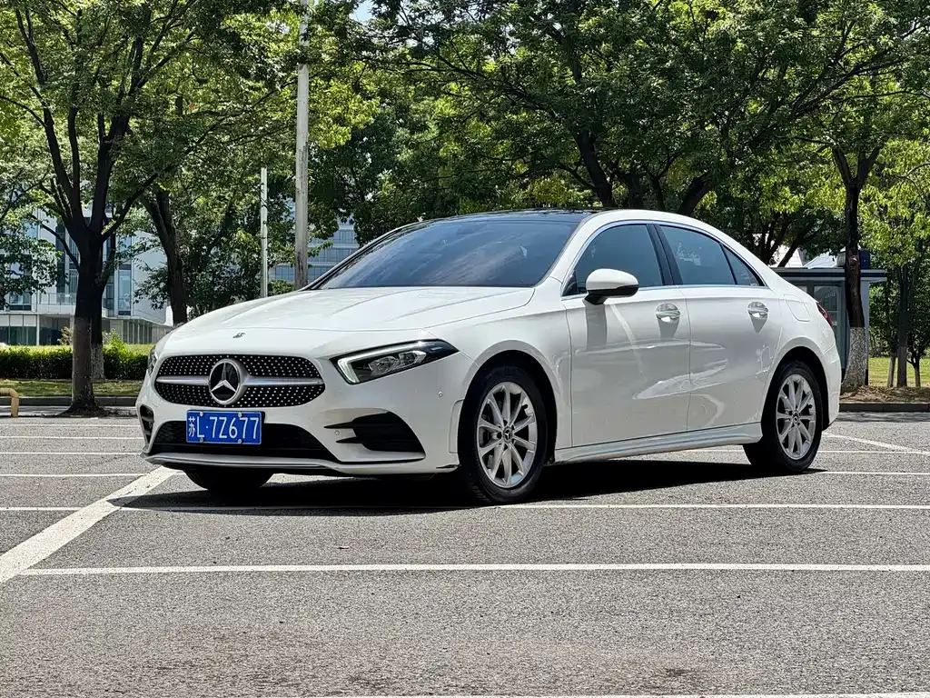 Mercedes-Benz A-Class — фото 7
