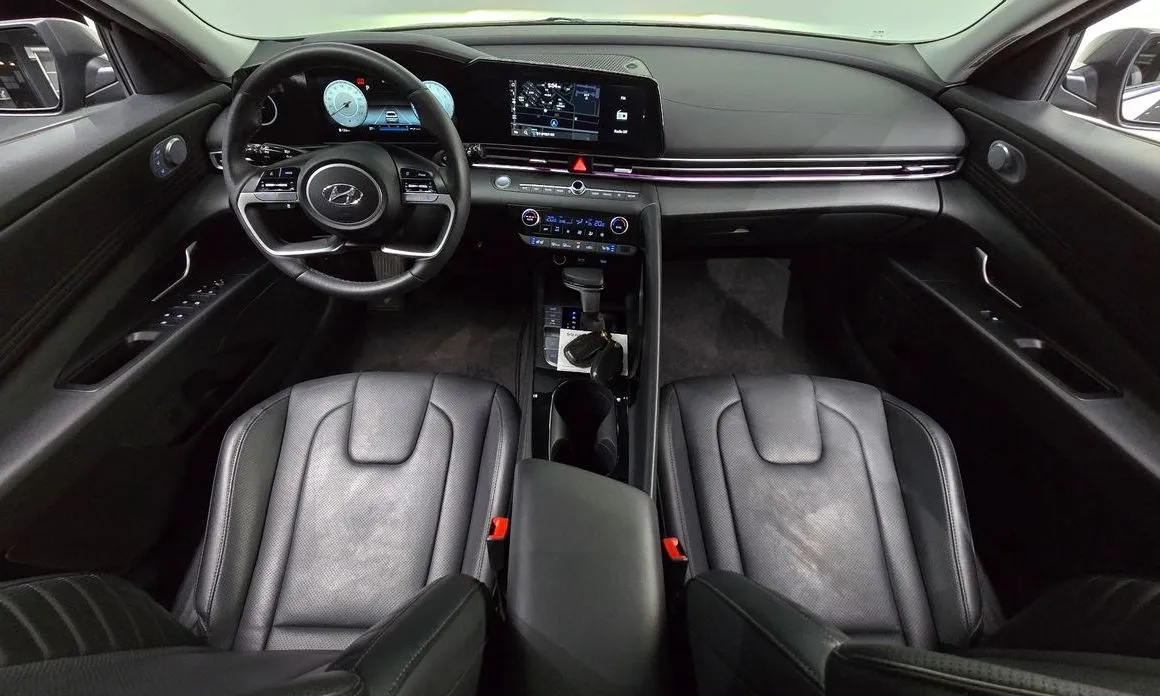 Hyundai AVANTE — фото 4