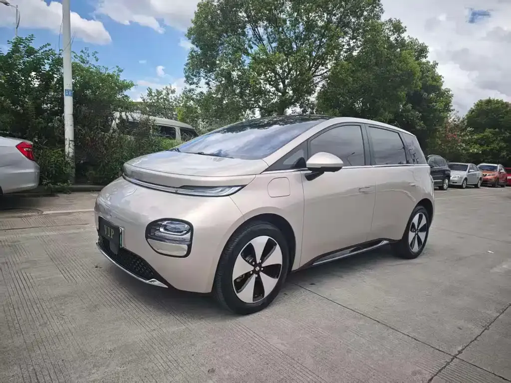 Baojun Yunduo — фото 1