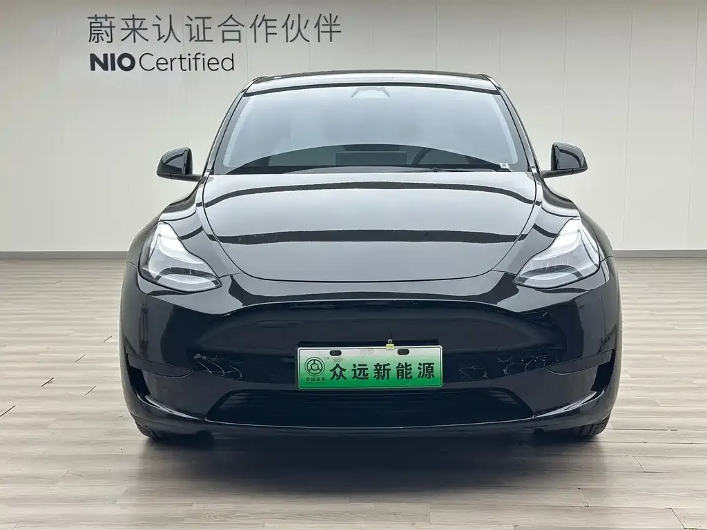 Tesla Model Y — фото 8