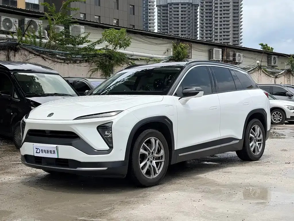 NIO ES6