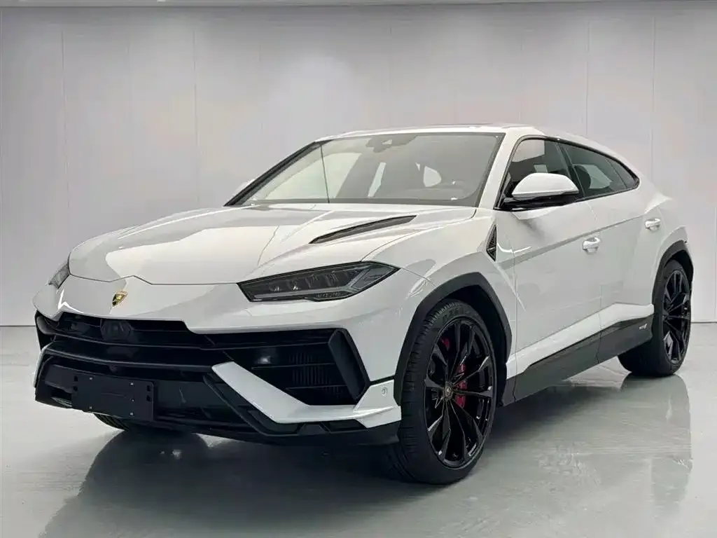 Lamborghini Urus — фото 1